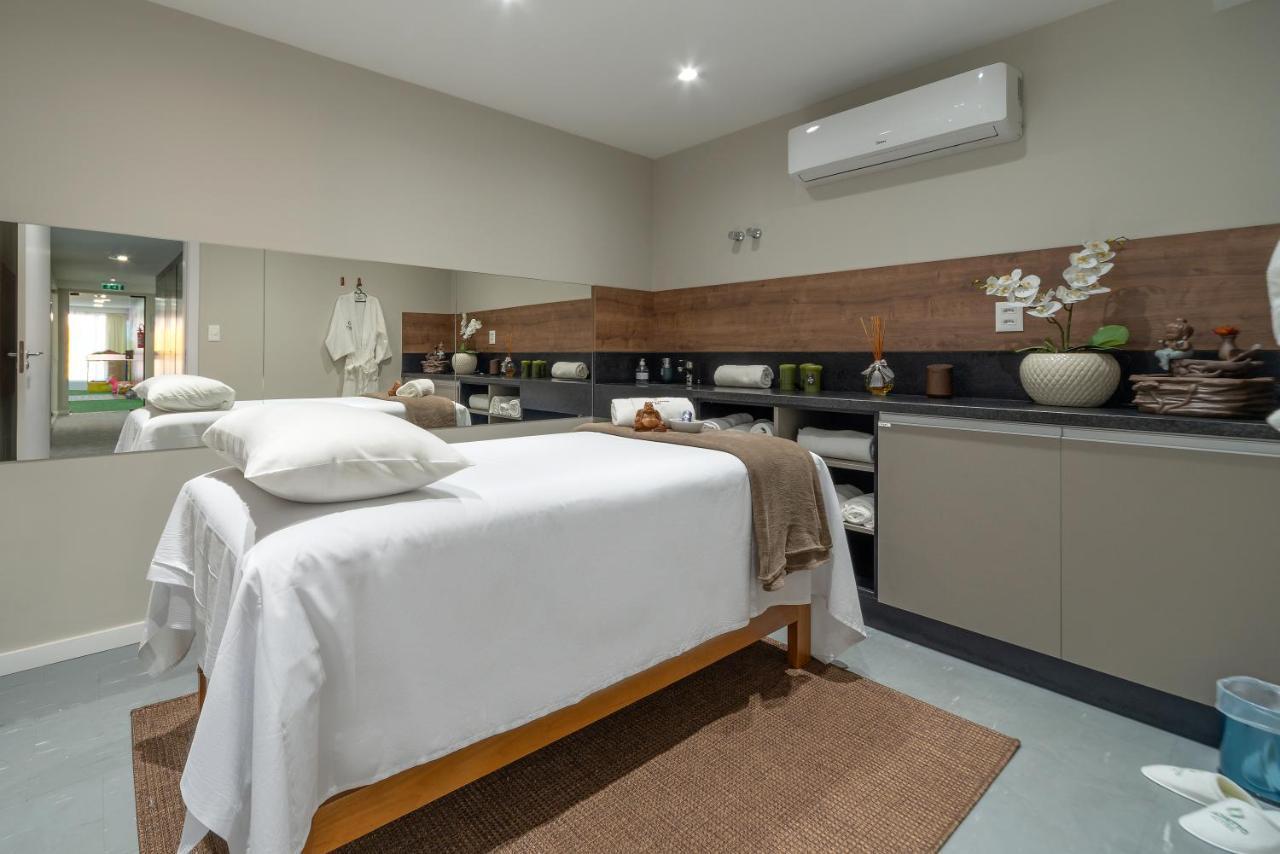 Laghetto Stilo Vita Gramado Exterior foto A massage bed